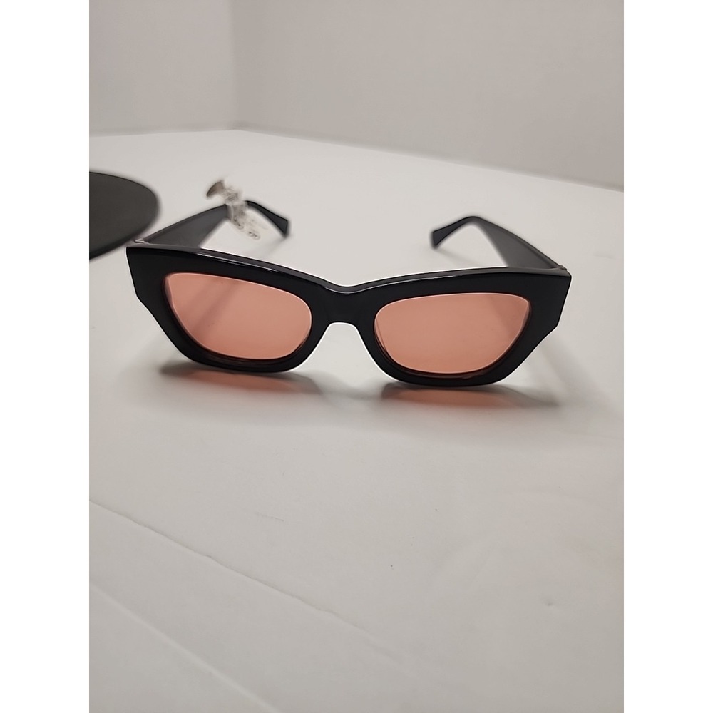 Von‎ Zipper Fawn Sunglasses Black Matte Cat Eye